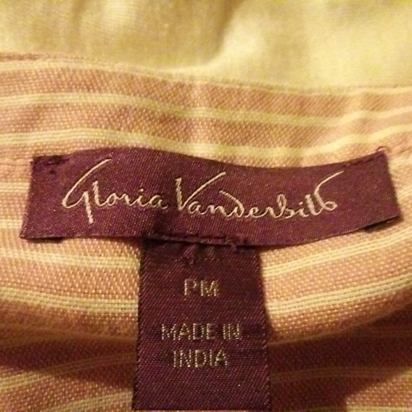 ❤ 3 for $20... Gloria Vanderbilt button down shirt - Picture 6 of 6